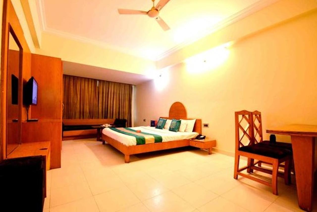 Hotel Grand Tower Ujjain Exterior photo